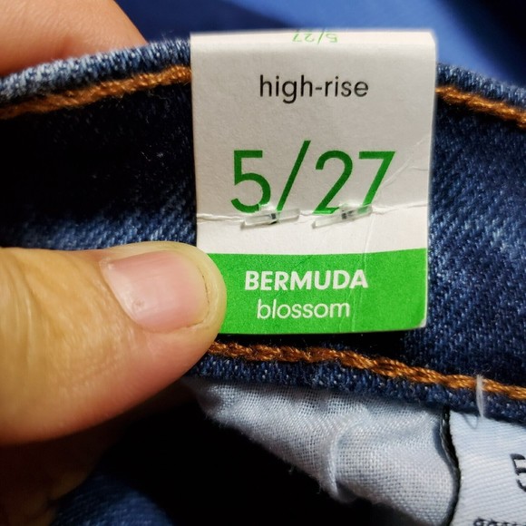 Regeneration High Rise Bermuda Short Womens Juniors 5/27 Blue Distressed NWT - Picture 8 of 9